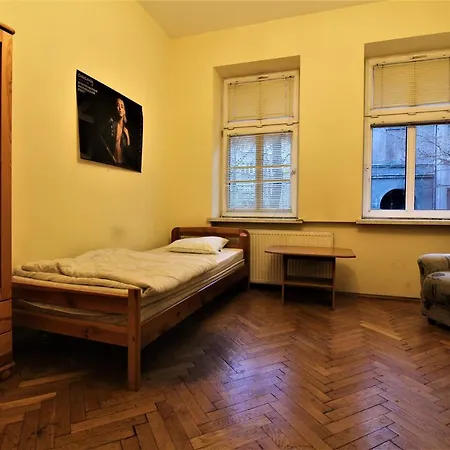 Friedleina Apartments